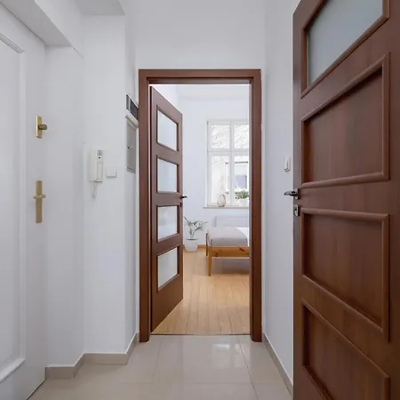 Silver Bliss - 1Br Apartment In The Old Town Lejlighed *