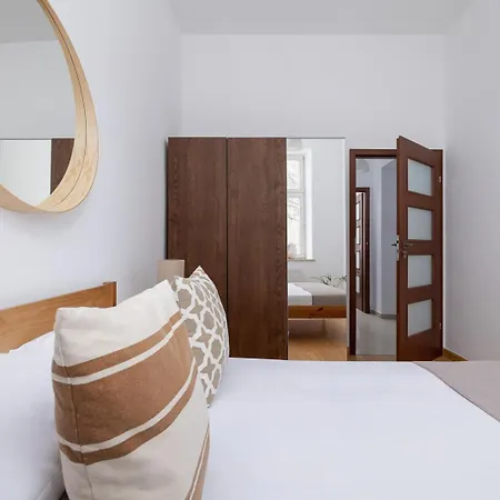 Wielopole 7 - 1 Bedroom - Old Town Lägenhet *